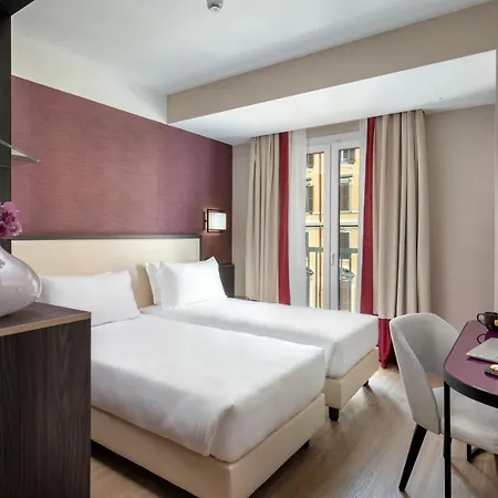 St Martin By Omnia روما