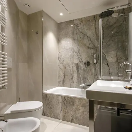 St Martin By Omnia روما