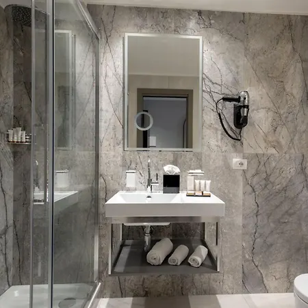 Hotel St Martin By Omnia 4*