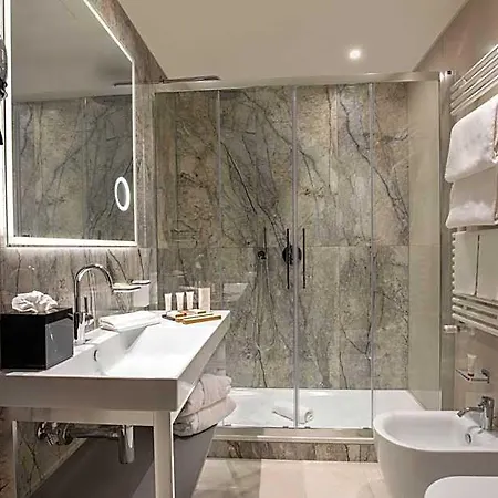 Hotell St Martin By Omnia 4*